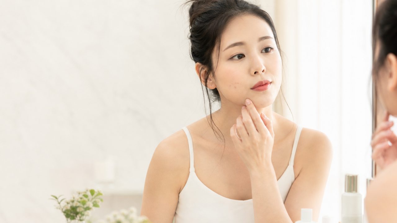口罩痘怎麼辦？必看的抗痘攻略，一次搞懂原因、清潔與改善方法